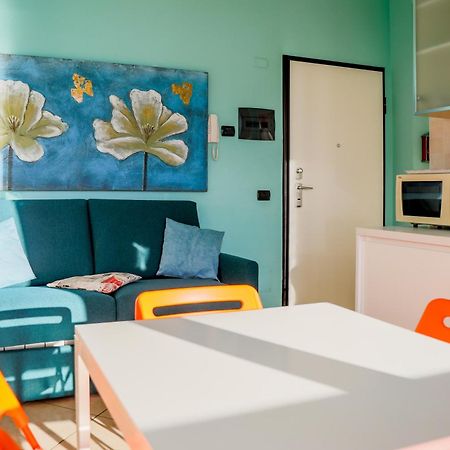 The Beach By Design Studio Bellano Bagian luar foto
